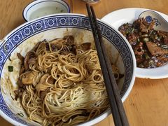 -沪西老弄堂面馆(定西路店)