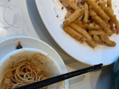 -刘胖子家常菜·蹄花焖藕(中央花园店)