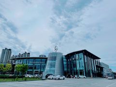 -奔驰北京极光星徽(四元桥店)