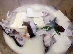 -滇香肴·云南菜蒸汽石锅鱼(云南北路店)