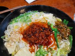 麻辣米线-束河人家(南锣鼓巷店)