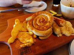 -麦落精酿啤酒餐吧(先农大院店)