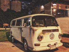 -席娜卡琳火车铁道夜市