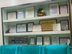 -雅悦齿科(顾村公园店)