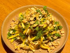 柠檬辣青芒手撕鸡-SHAN山(前滩太古里店)