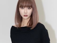 -M Stand(深圳龙岗万科广场店)