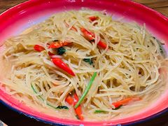 破店土豆丝-破三川·新川菜(静安大融城店)