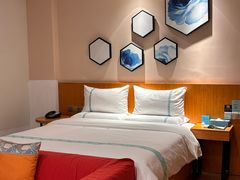 -希岸·轻雅酒店(广州白鹅潭艺术中心花地湾地铁站店)