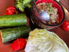 傣族生菜包肉-花马天堂云南餐厅 Lost Heaven(高邮路店)