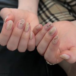 -FuFu美甲美睫