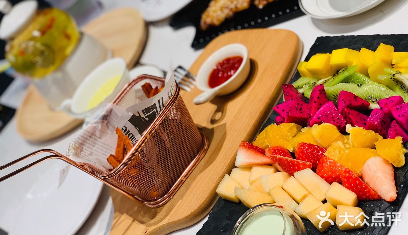 没有娃照样去亲子餐厅玩的嗨