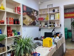 -茸梅路右拐龙虾-农家菜(松江店)