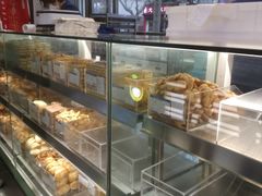 面包甜点陈列柜-上海哈尔滨食品厂(汇联商厦店)
