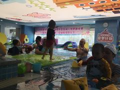 -龙格亲子游泳俱乐部(南宁中心店)