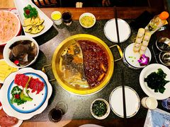 -小天鹅火锅·一线江景洪鼎旗舰店(洪崖洞店)