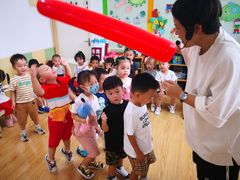 -上海青草地幼儿园