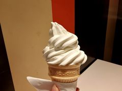 圆筒冰淇淋-麦当劳(凯德广场店)