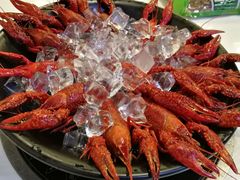 -虾弄弄海派小龙虾·牛羊蝎子火锅