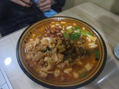 -吴三酸菜麻食酱香面馆(印花布园小区店)