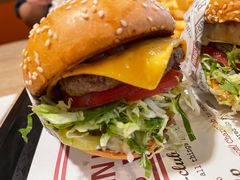 -The Habit Burger Grill 哈比特汉堡(复兴soho店)