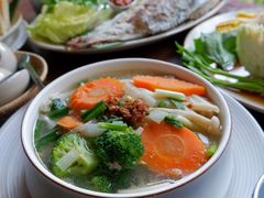 -拾光音乐餐酒吧(告庄星光夜市店)