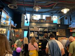 -九又四分之三站台哈利波特商店