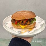 广州极品 云南酸汤牛肉恰巴塔🍔
