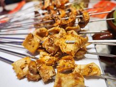 -小董哥烤串·爆汁大油边(故宫店)