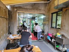 大堂-沪西老弄堂面馆(定西路店)