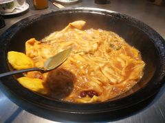 炖清江鱼-屯老二农家铁锅炖·行业领军者(梅江店)