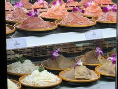 -雍容荟帝王蟹活龙虾展台自助(IFS黑金店)