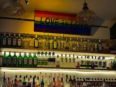 -Mx.cocktail bar