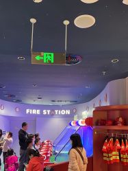 -奈尔宝家庭中心·亲子餐厅(北京东坝万达店)