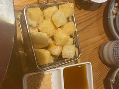 -野山舂·贵州现舂酸汤火锅(鸿通城店)