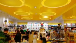 点击看大图 店内环境-kidsland(上海环球港店)