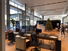 -奔驰上海利星(七宝店)