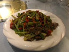 小炒黄牛肉-香鼎坊江西菜(国奥店)