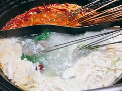 鸳鸯锅-钢管厂五区小郡肝串串香火锅(人民广场店)