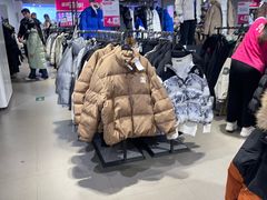 -唯品会(北京国瑞城店)