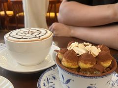 -Café Monson