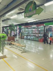 -百荣二期玩具城