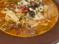-小小河边鱼·黄辣丁鲜鱼锅(黎阳店)