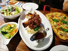 德式烤猪肘-1886德国汽车餐厅(外滩十六铺码头店)