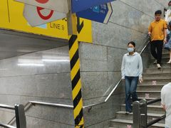 -陆家浜路(地铁站)