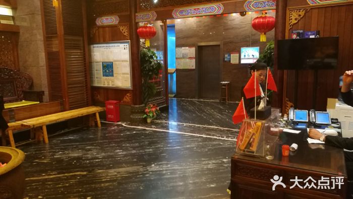 老码头火锅(骡马市店)大堂图片