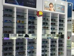 -提一眼镜·蔡司·依视路(小寨店)
