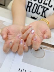 -七彩虹美甲美睫 半永久