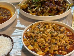 -八美镇邛崃土地坡饭店