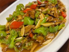 -老滇山寨•云南特色菜•地方菜•民族风情歌舞表演(世纪金源店)