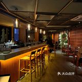 帝都宝藏餐厅，灯影摇曳酒杯边